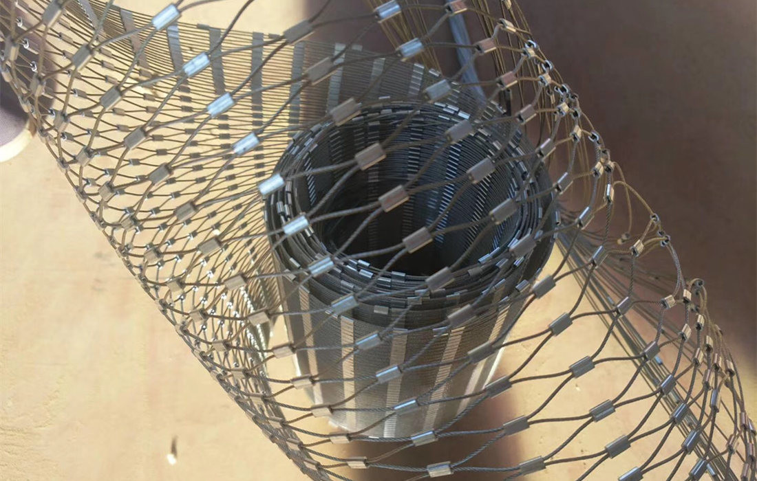 Knotted Ss316 Material Stainless Steel Wire Rope Mesh