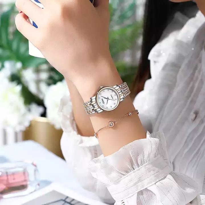 Round Ladies Quartz Watch Bracelet Set Green Dial Simple Rose Gold Mesh Luxury