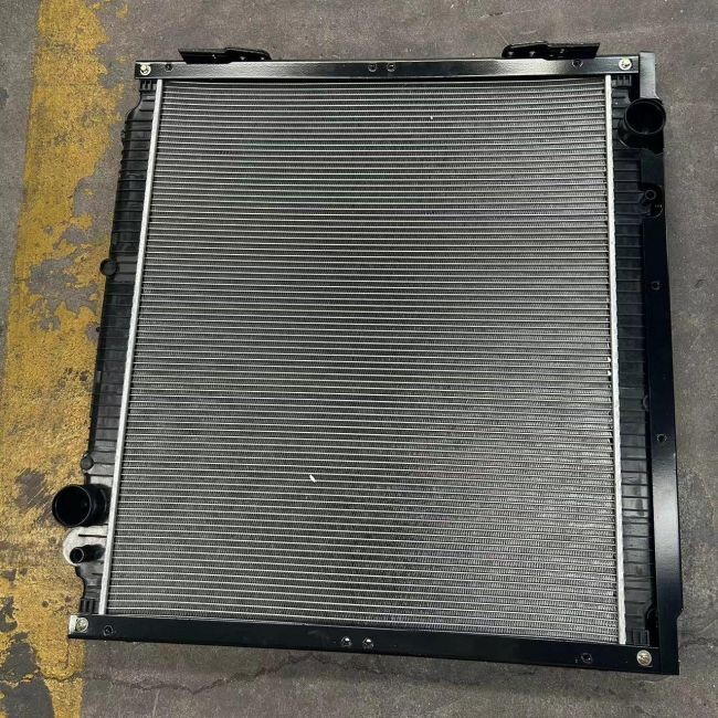 Radiator Assembly 752W06100-0081/1 HOWO Truck Parts Engine Radiator Coolant Radiator