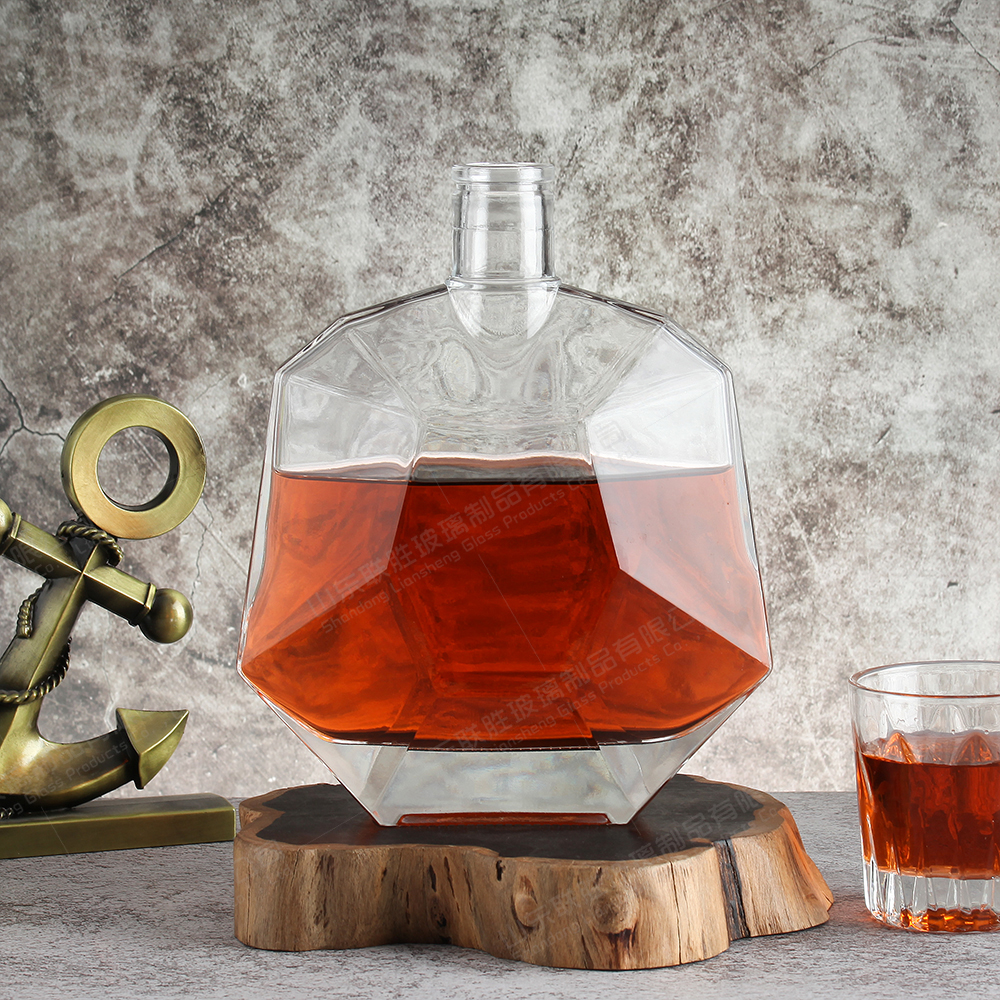 Custom Size Accepted 750ml Glass Wine Bottle with Whisky and Champagne Glass Stopper