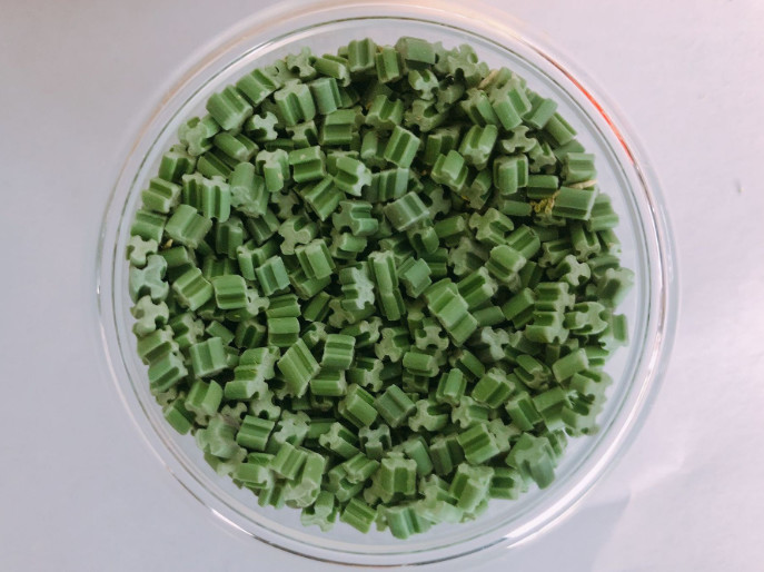 Wet Pour Non Toxic Low Density Artificial Grass Rubber Granules