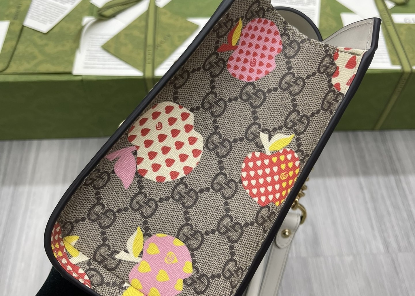 ODM Padlock Luxury Chain Bag 26cm Length embroidered Element