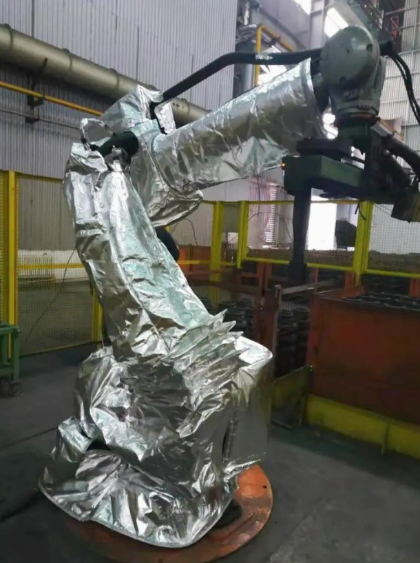 Spraying Application Protective Garment For Heavy-Duty Robots Welding and cutting