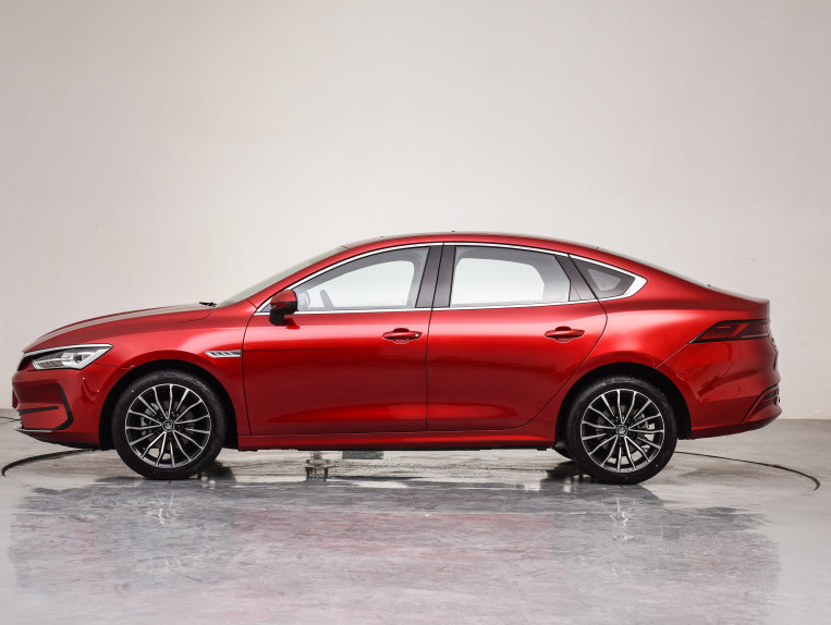 Qin Plus 2023 Champion Version DM-i 120km 1.5L 110HP L4 4 Door 5 Seats sedan