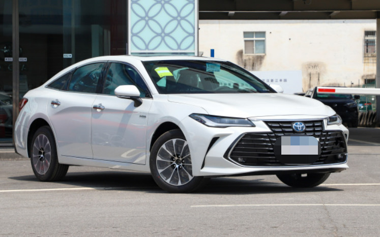 Toyota Avalon 2022 Dual Engine 2.5L XLE zuigui version Medium Car 5 Seats Hybrid Car