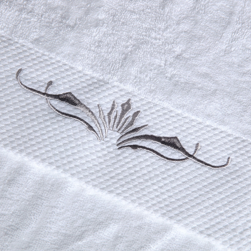 Hotel and Household Pure Cotton Towels with Custom Logo in White Color Scheme