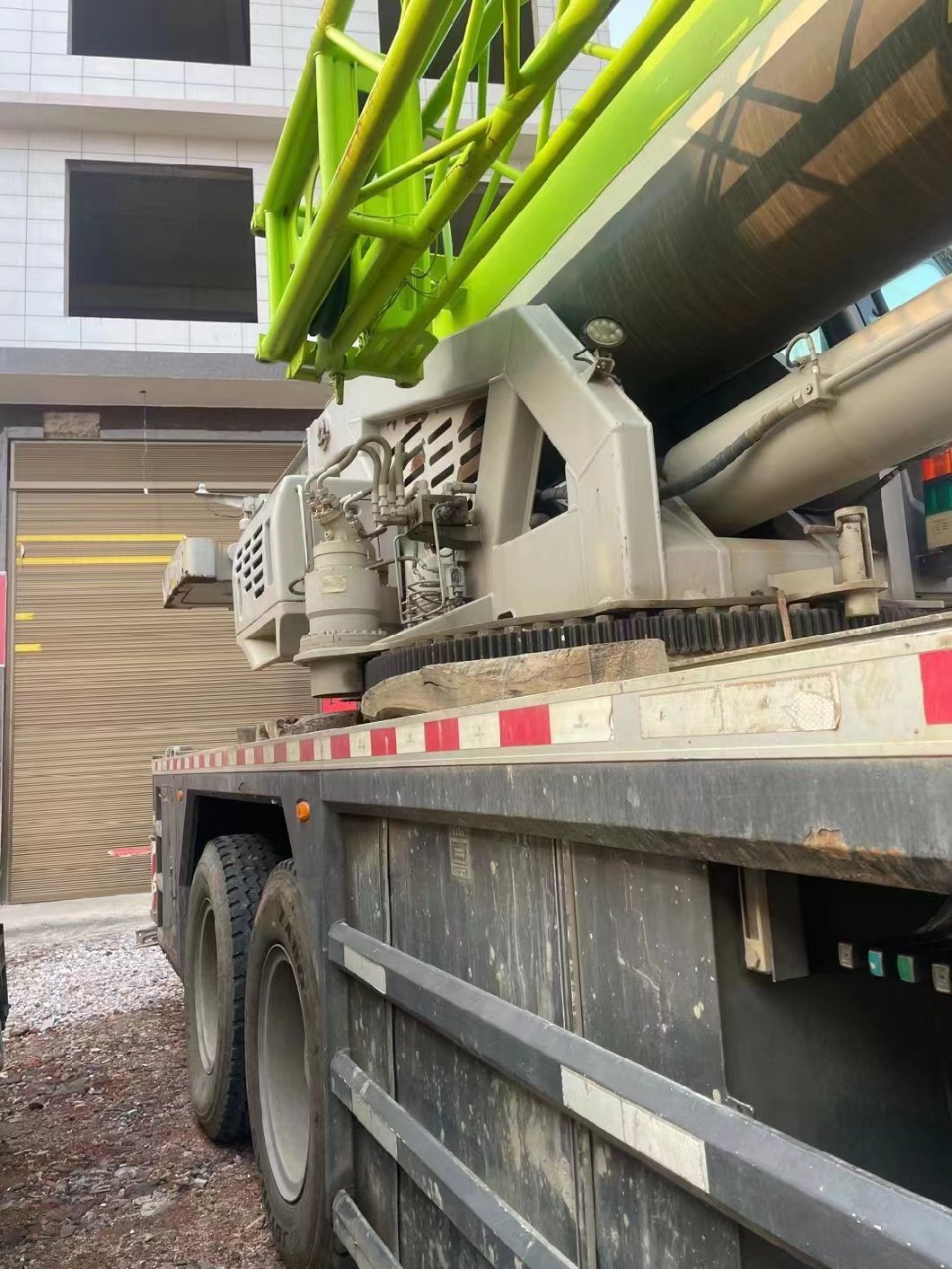 Perfect Original Condition 2018 Zoomlion Ztc80V5 80t Euro 5 Emission Standard Truck Crane Mobile Crane