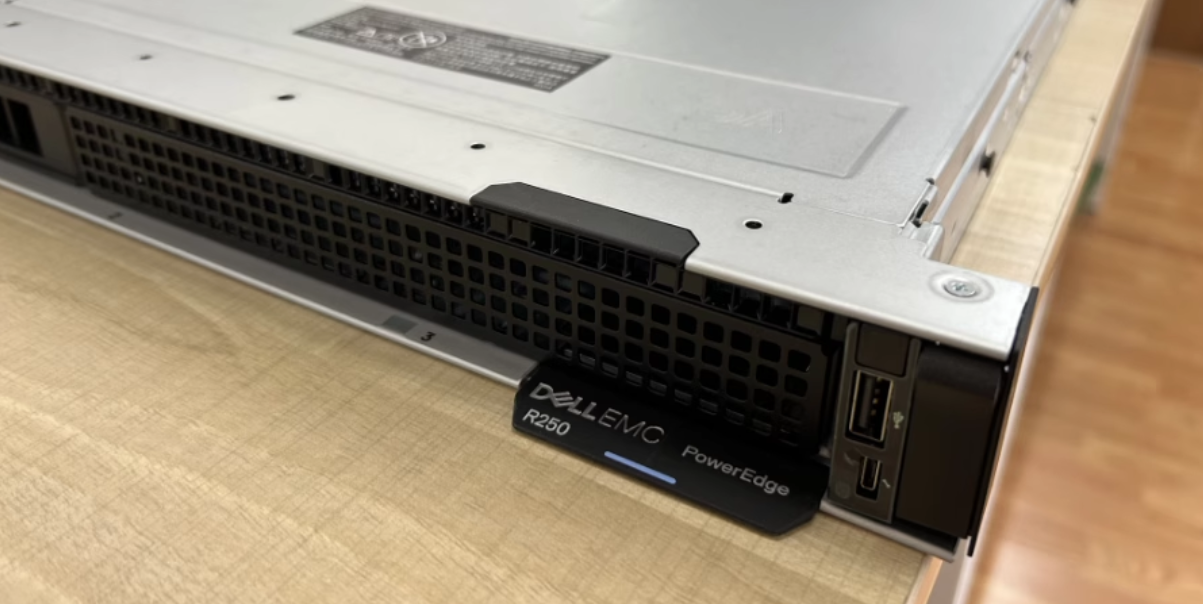 High Frequency Intel Xeon E-2324G Processor PowerEdge R250 Server for Demanding Tasks