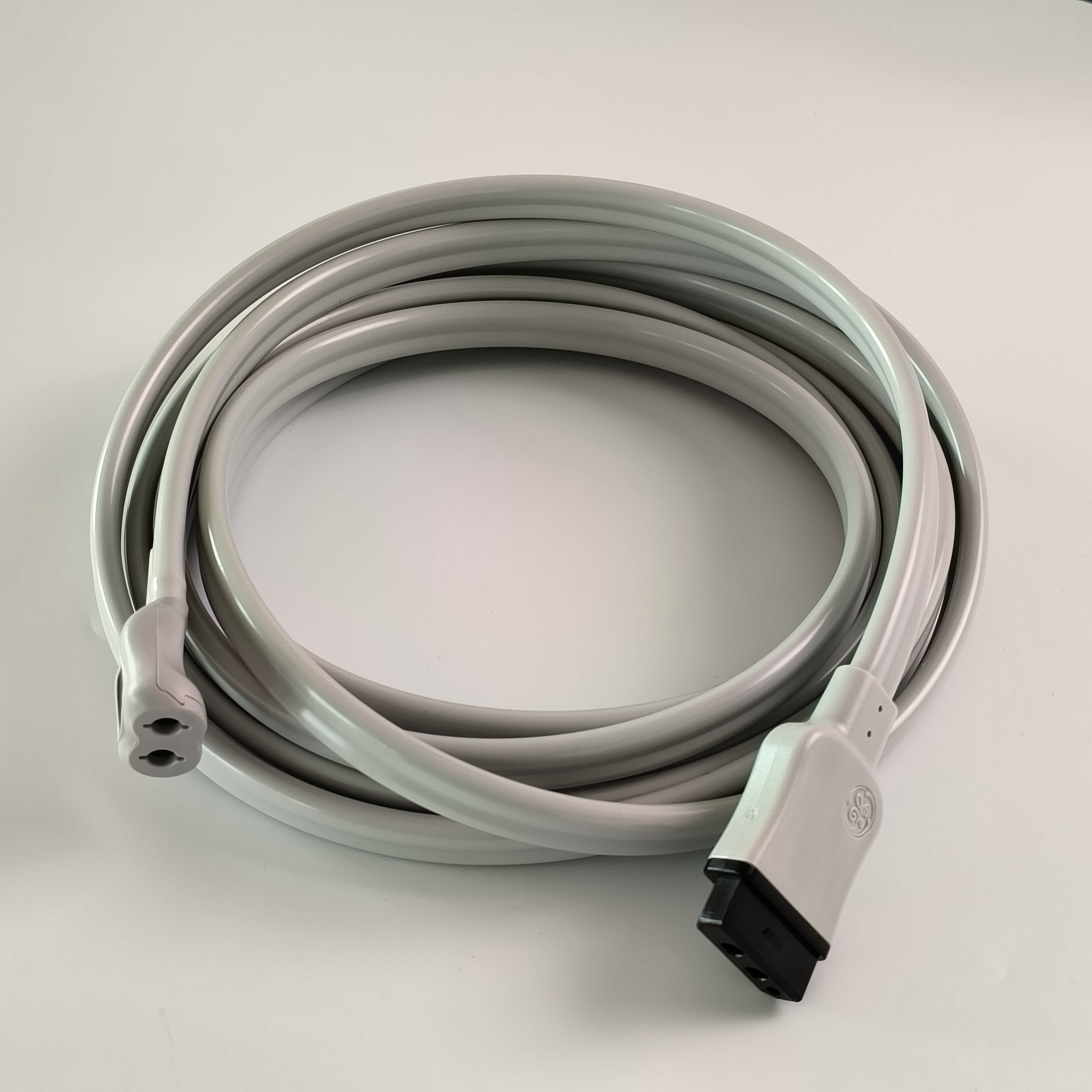 GE Original Imported Blood Pressure Cuff Middle Plug-In Connector REF: 205823-002