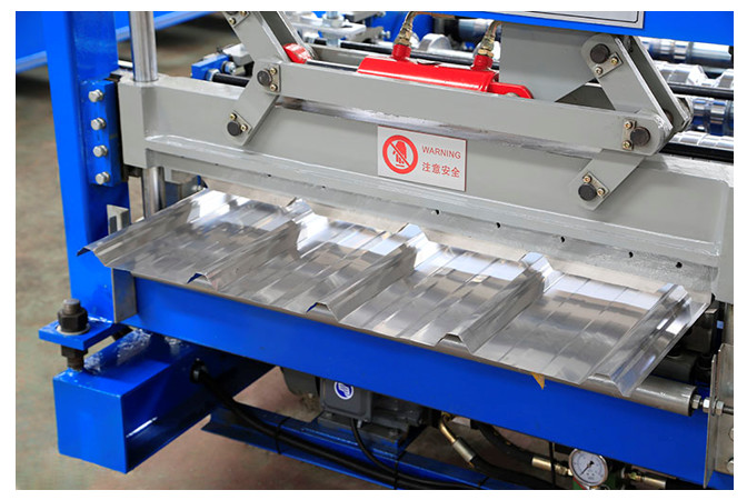 5.5KW Thickness 0.4mm Metal Roof Panel Machine