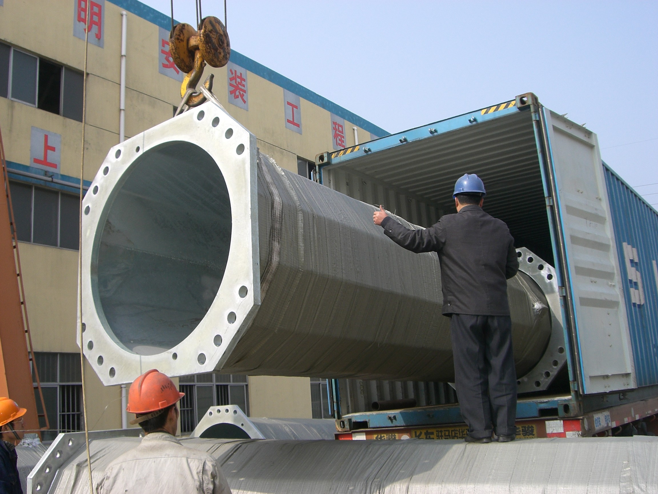 Hot Dip Galvanized High Mast Light Pole , Custom Commercial Light Posts