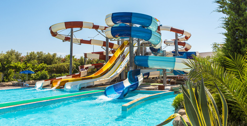Water Park Playground Games Fiberglass Play Equipment Spiral Slide For Kids