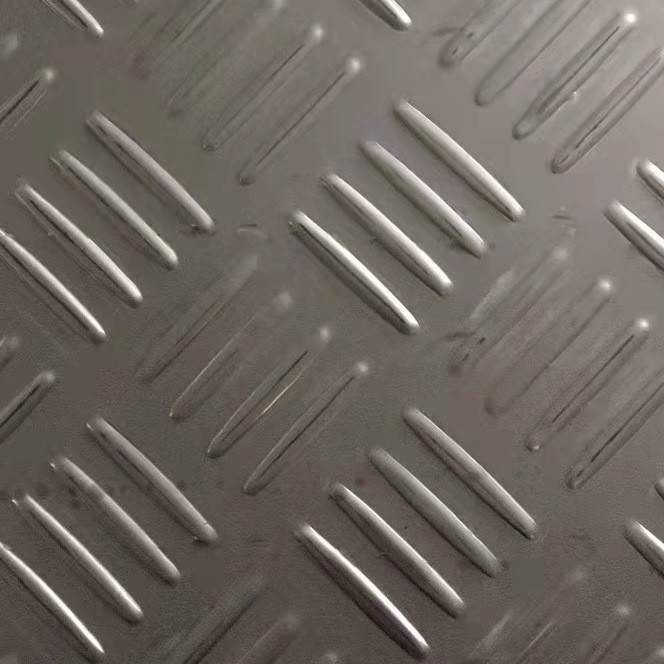 0.5mm 1mm Checkered Plate Stainless Steel Cold Rolled 201 202 304 310 316L
