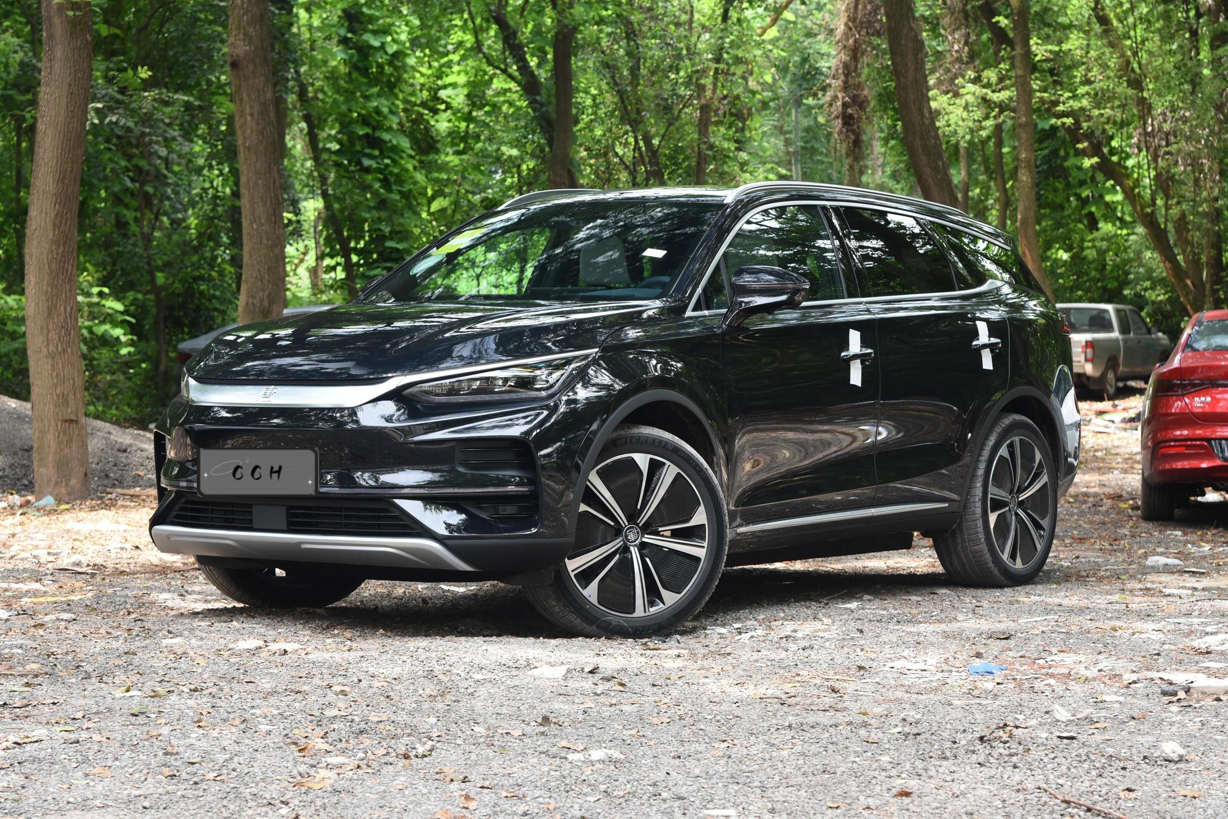 2023 BYD Tang EV SUV 600km Range 4WD Left Drive Long Distance Travel for Adults