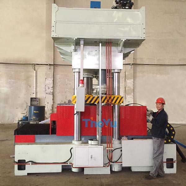 1200*1000 mm Automatic Double Molds Wood Pallet Machine in India