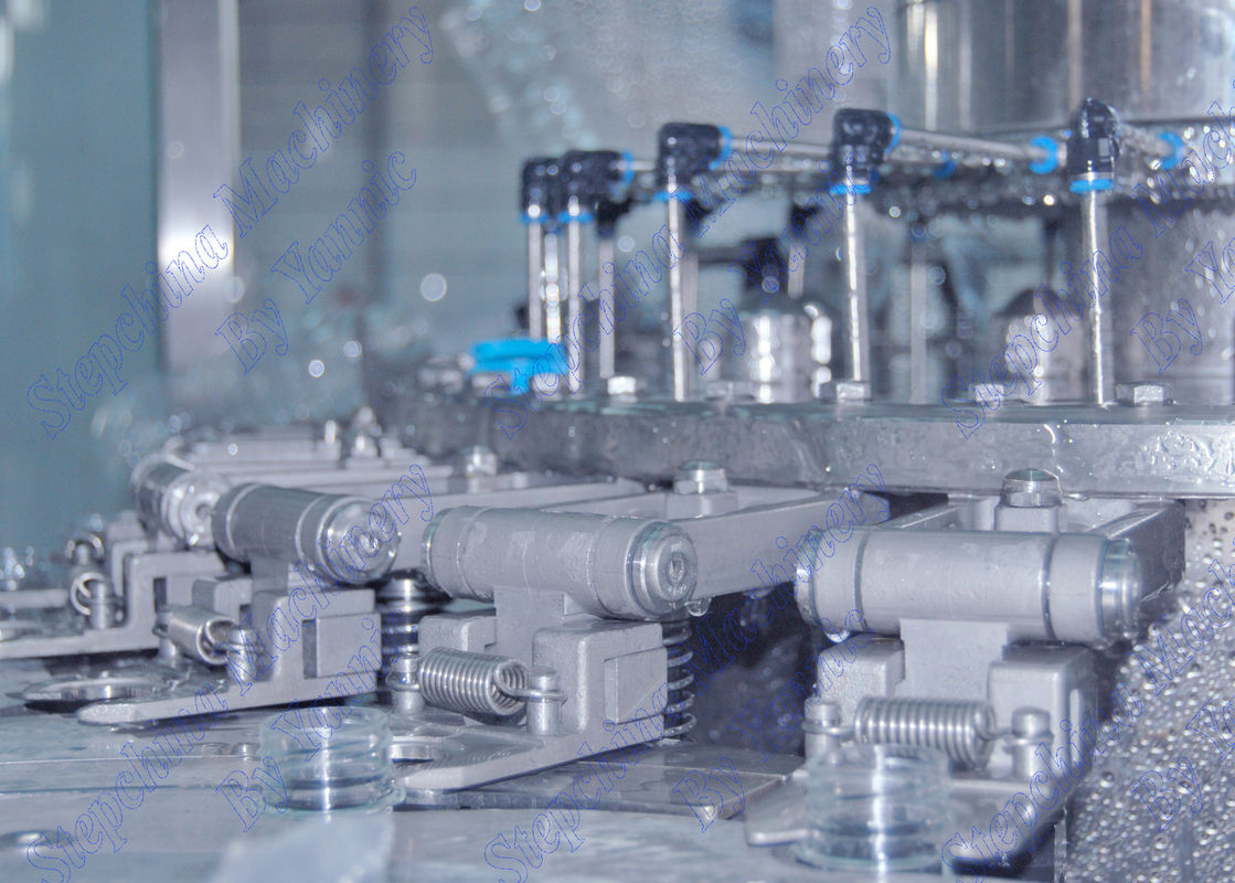 Automatic Bottle Water Filling Machine With 24 Rinsing Heads / 6 Capping Heads