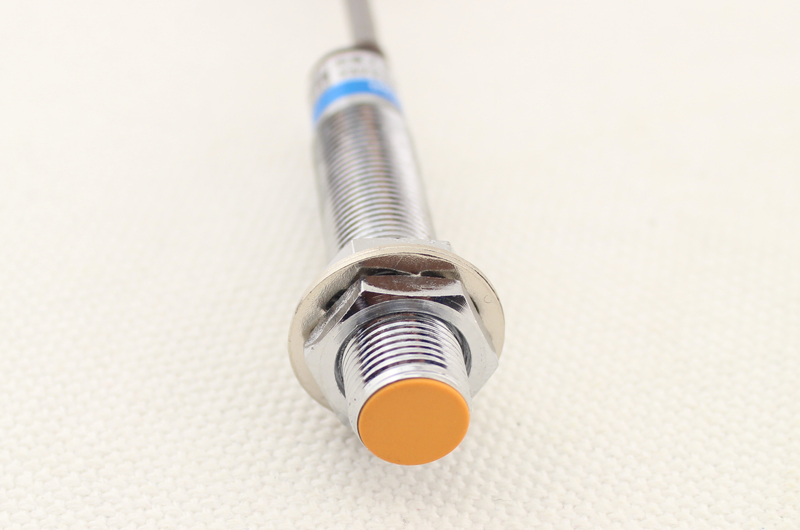 LJ12A3-4-Z/AX NPN NC DC type proximity sensor