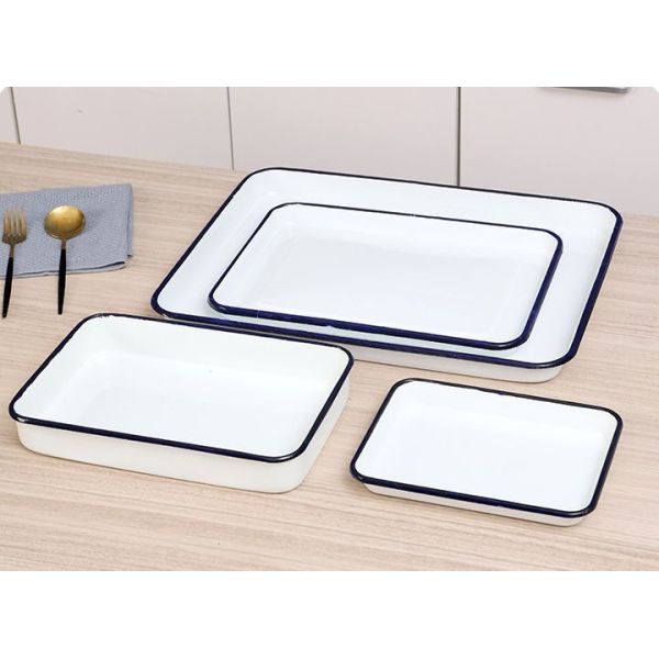 Classical Style Square Pan Shallow Non Stick Cake Baking Tray with Enamel Coating