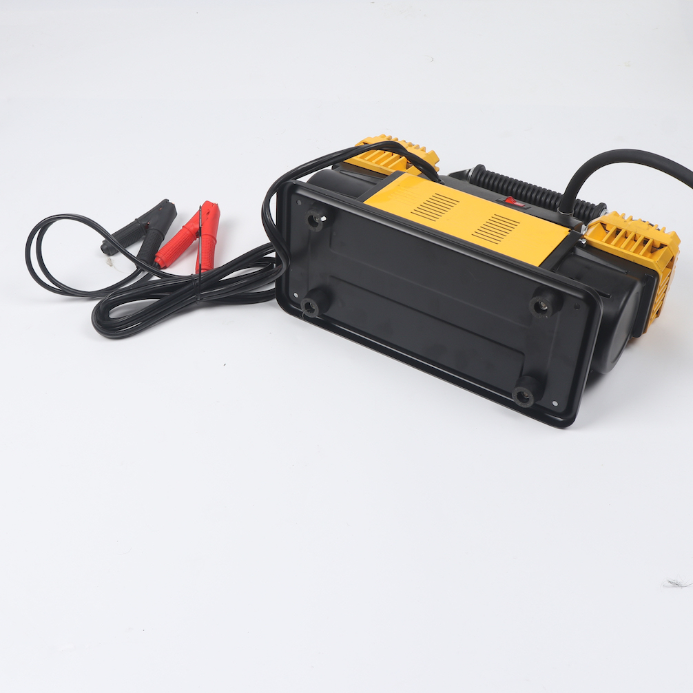 Powerful 12V/24V 150PSI Tyre Inflator with 2.4M Battery Clips and High Speed Inflation