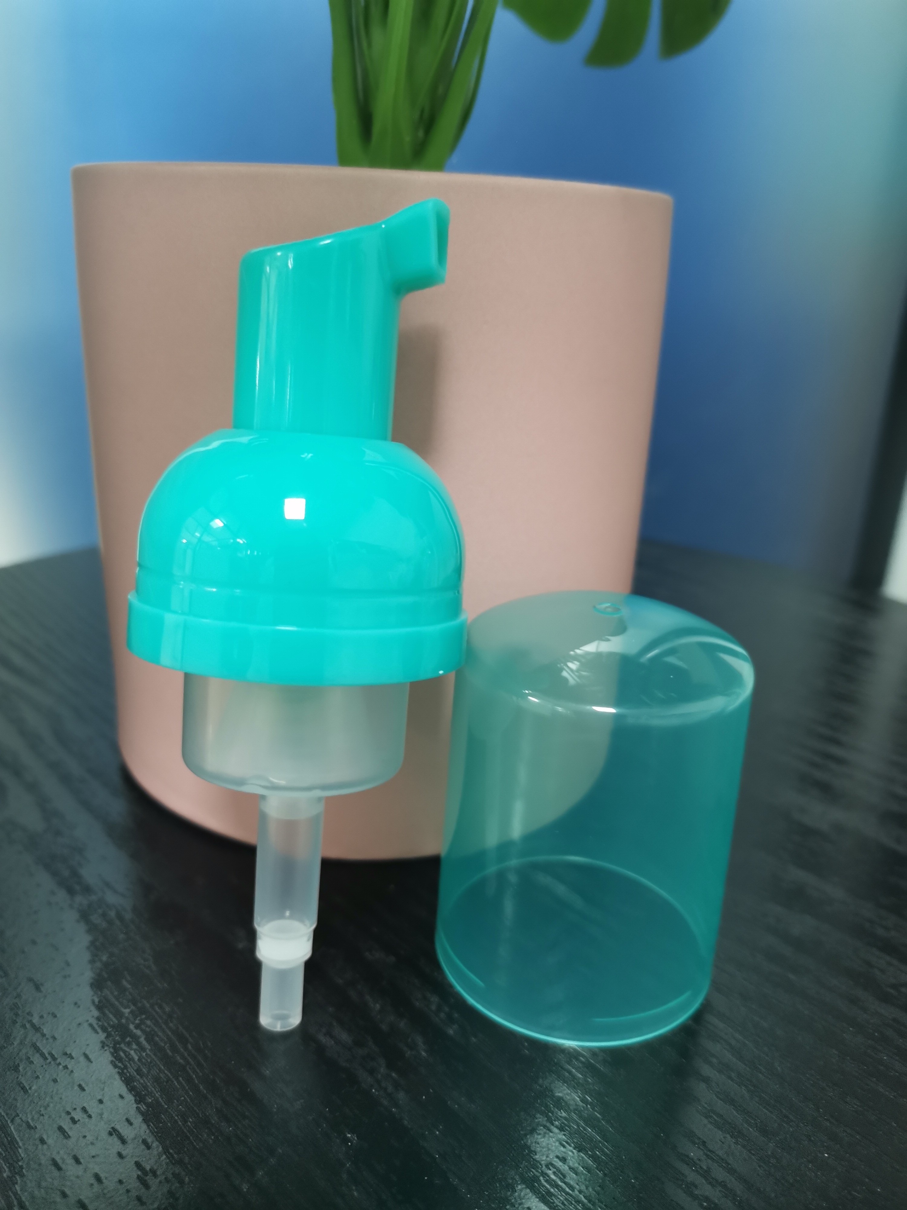 304/316 Spring 43mm Foam Pump For Dispensing Foam Products And 5 Years Age Limit