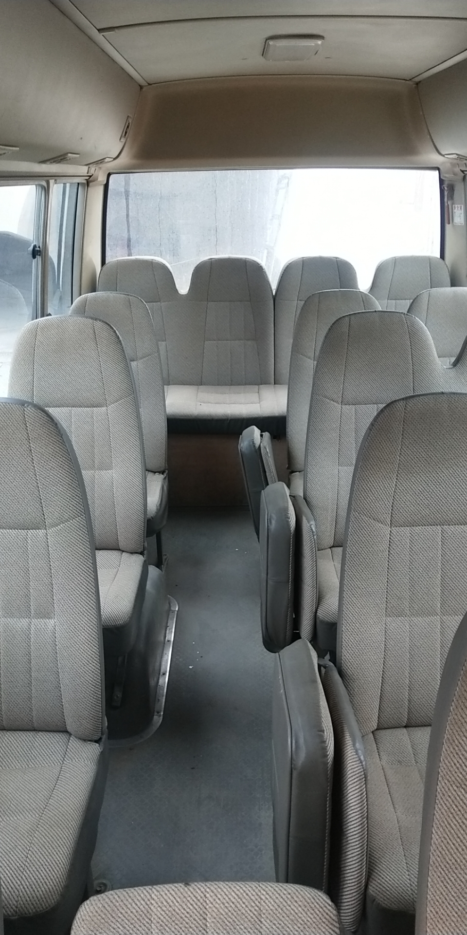 30 Seats Diesel Engine Coaster Bus with Euro 3 Emission Standard and ISO9001 Certificate