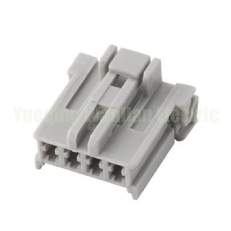 4 Pin 6098-0243 Car Auto Electrical Wire Connector Female Socket Plug