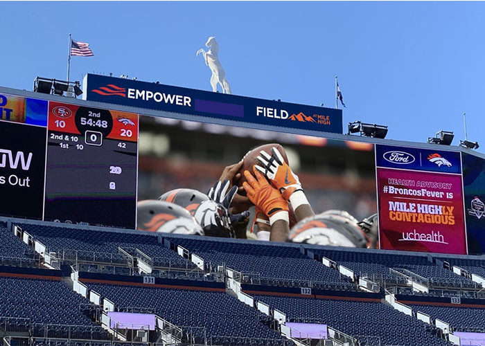 SMD3535 Outdoor Full Color Led Display IP65 Football Led Billboard