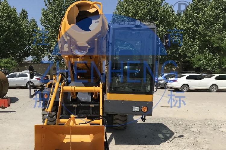 Adjustable 1.5m3 Self Loading Concrete Mixer 6252 X 2200 X 2892 Mm Size