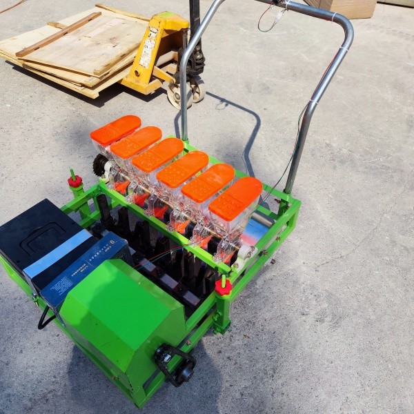 Tradition Precision Agriculture Equipment Vegetable Seeder Machine 500W For Accurate Seeding