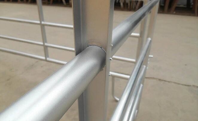 Cattle 1.12m Height Weld Mesh Sheep Panels Silver Spray Paint