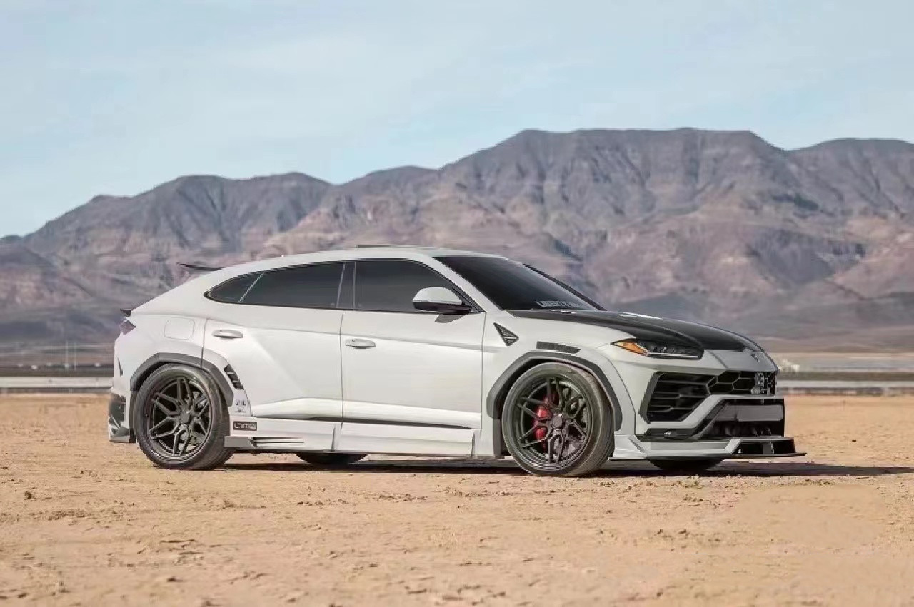 LB Style Wide-body Kit for Lamborghini URUS Carbon Fiber Body Kit Urus Carbon Fiber Front Lip Diffuser Spoiler Wide-body Kit