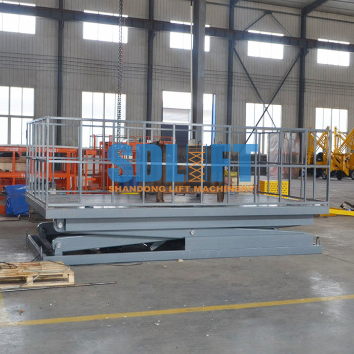 Manual Type Auto Scissor Lift Hydraulic Car Lift Elevator For Car Parking