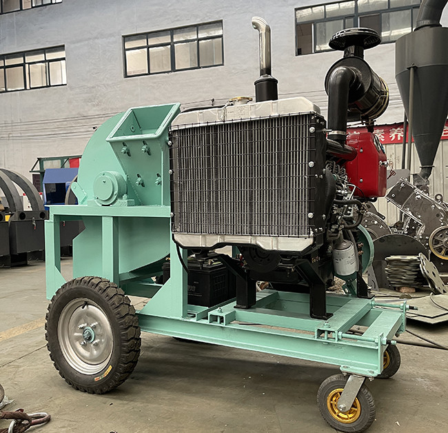 Mill Crusher KL-500 Spindle Speed 2800 r/min Square Mouth Crusher
