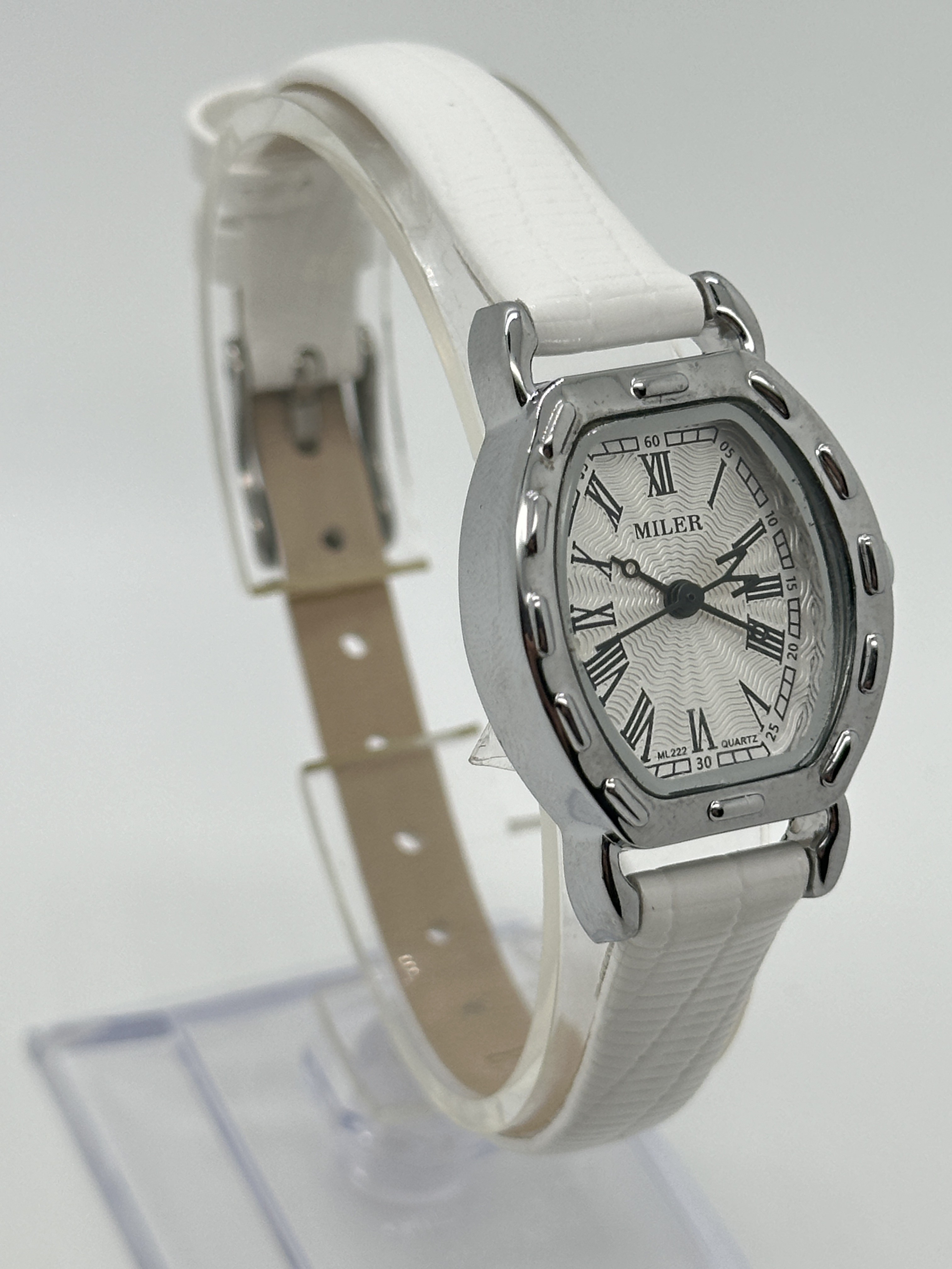 Miler ML-222 Classic Wholesale Gift Light Weight And Genuine Lady Leather Wrist Quartz Watch
