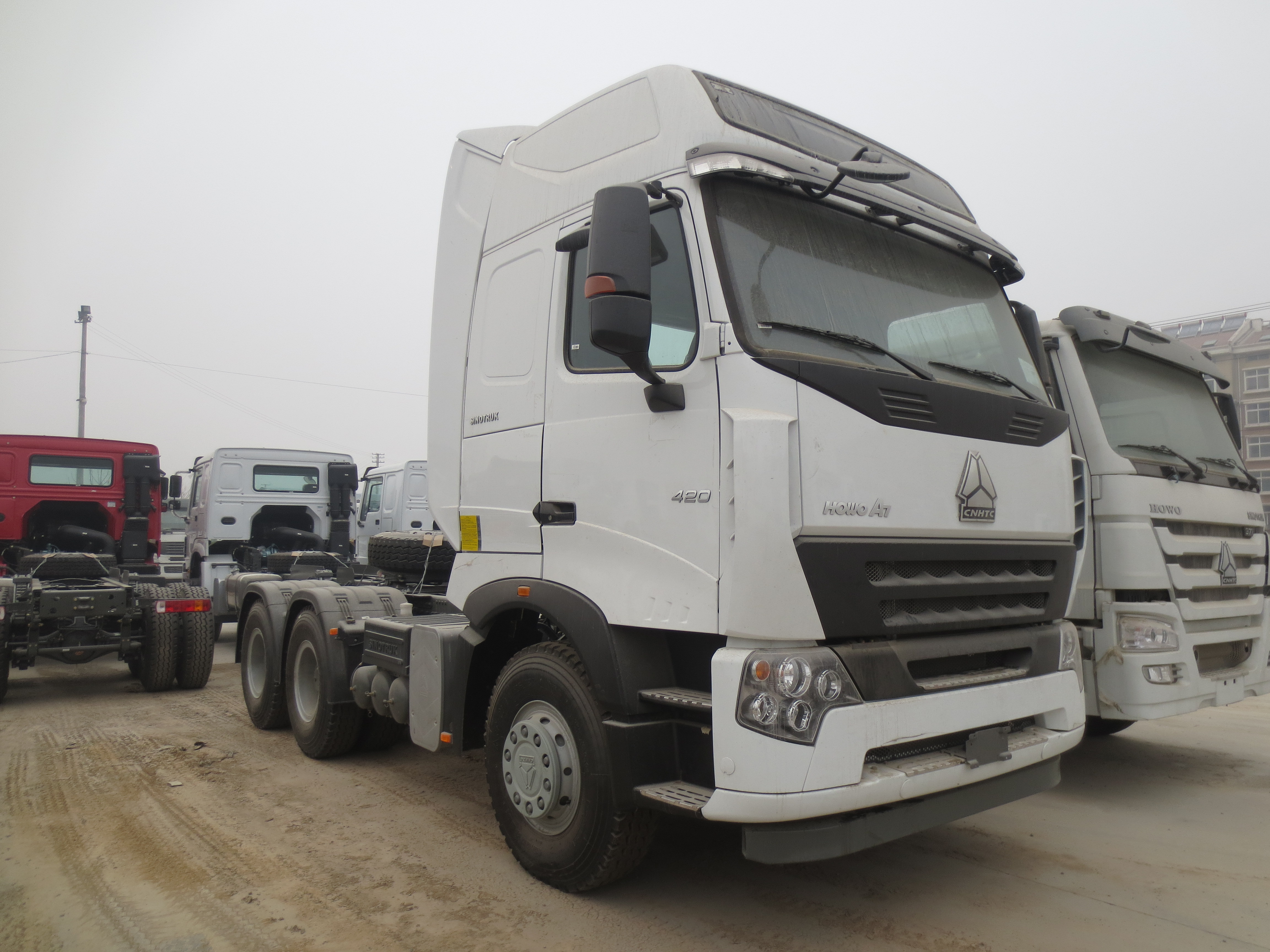 Tractor Truck Cab Semi Trailer Truck , Prime Mover Truck With One Berth