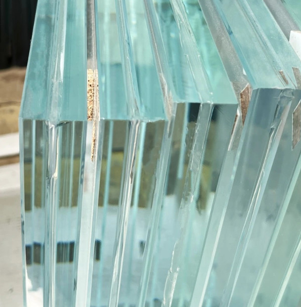 Smooth Edge Tempered Ultra Clear Low Iron Glass Customized