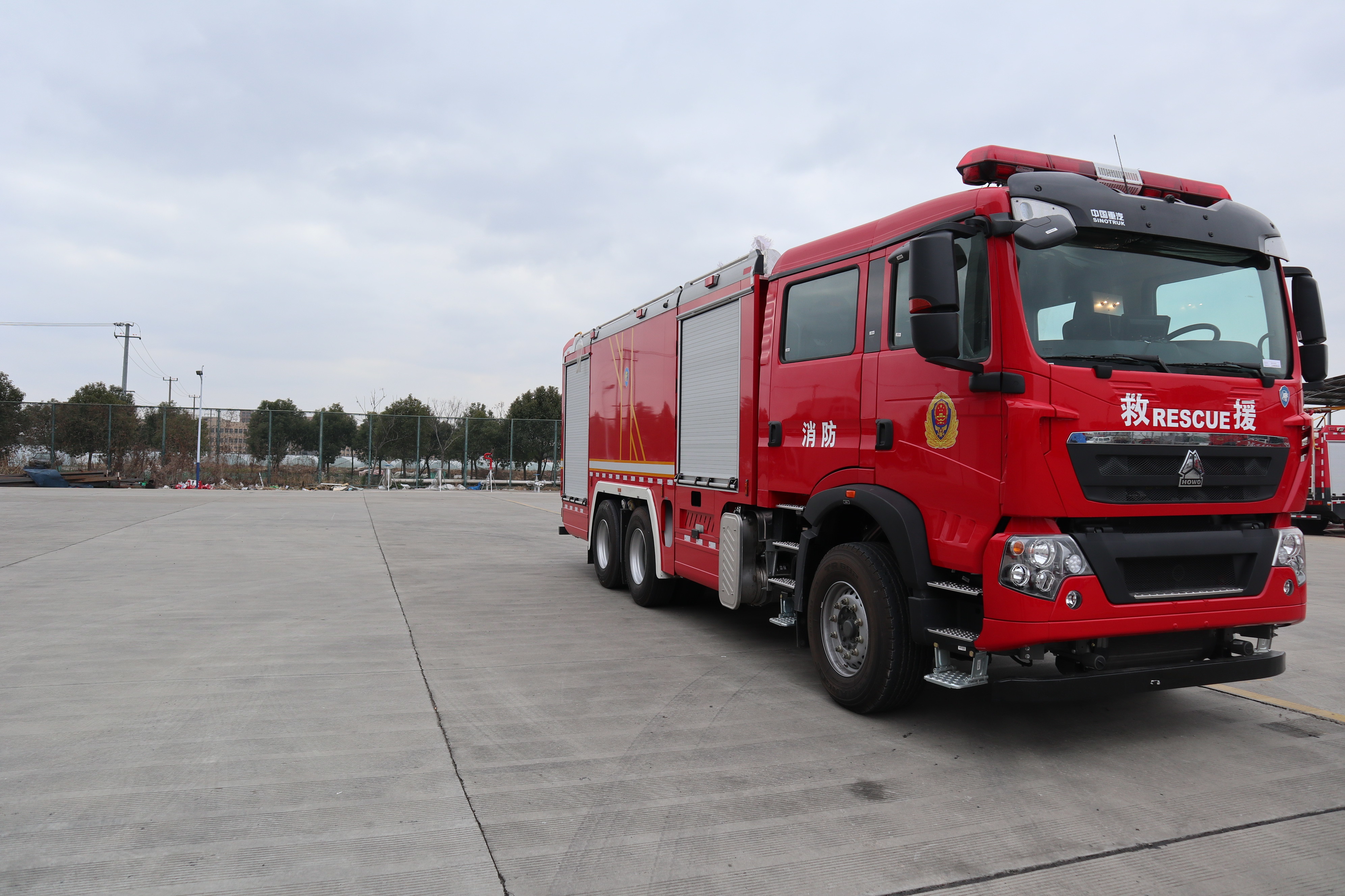HOWO Water Tank Fire Truck Fire Engine Fire 11.9kW/T Country Ⅵ ≤29000 PM120/SG120