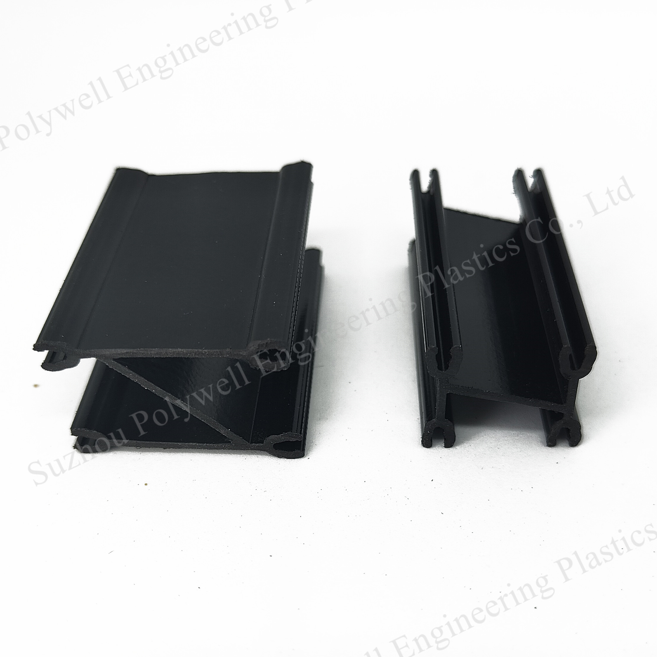 Black Heat Insulation Strip Customized Length Customized Width For Industrial Usage