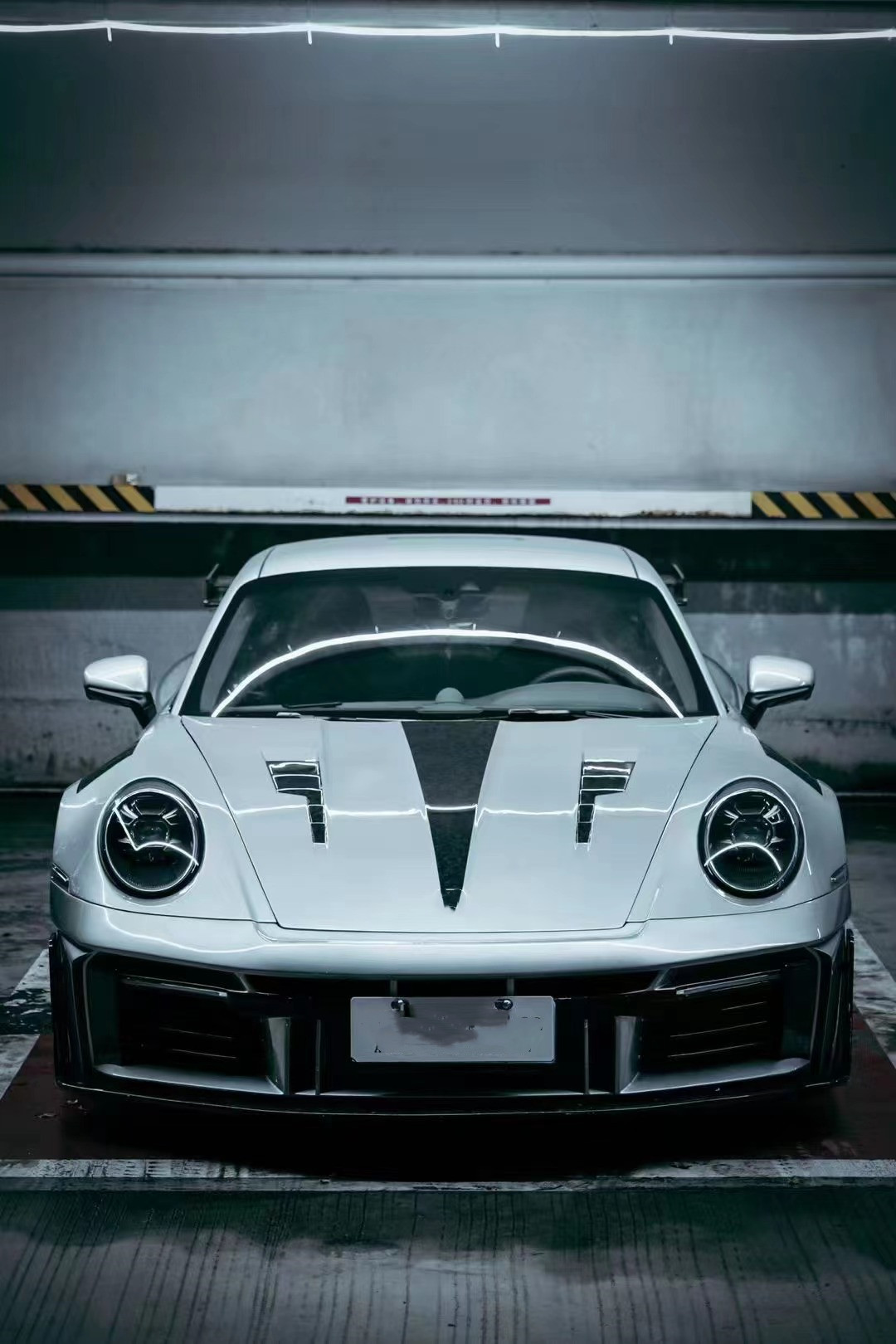 For Porsche 911 992 Carbon Fiber Body Kit 992 Upgraded MIW-style Front and Rear Bumper Spoiler Hood Wide-body Kit