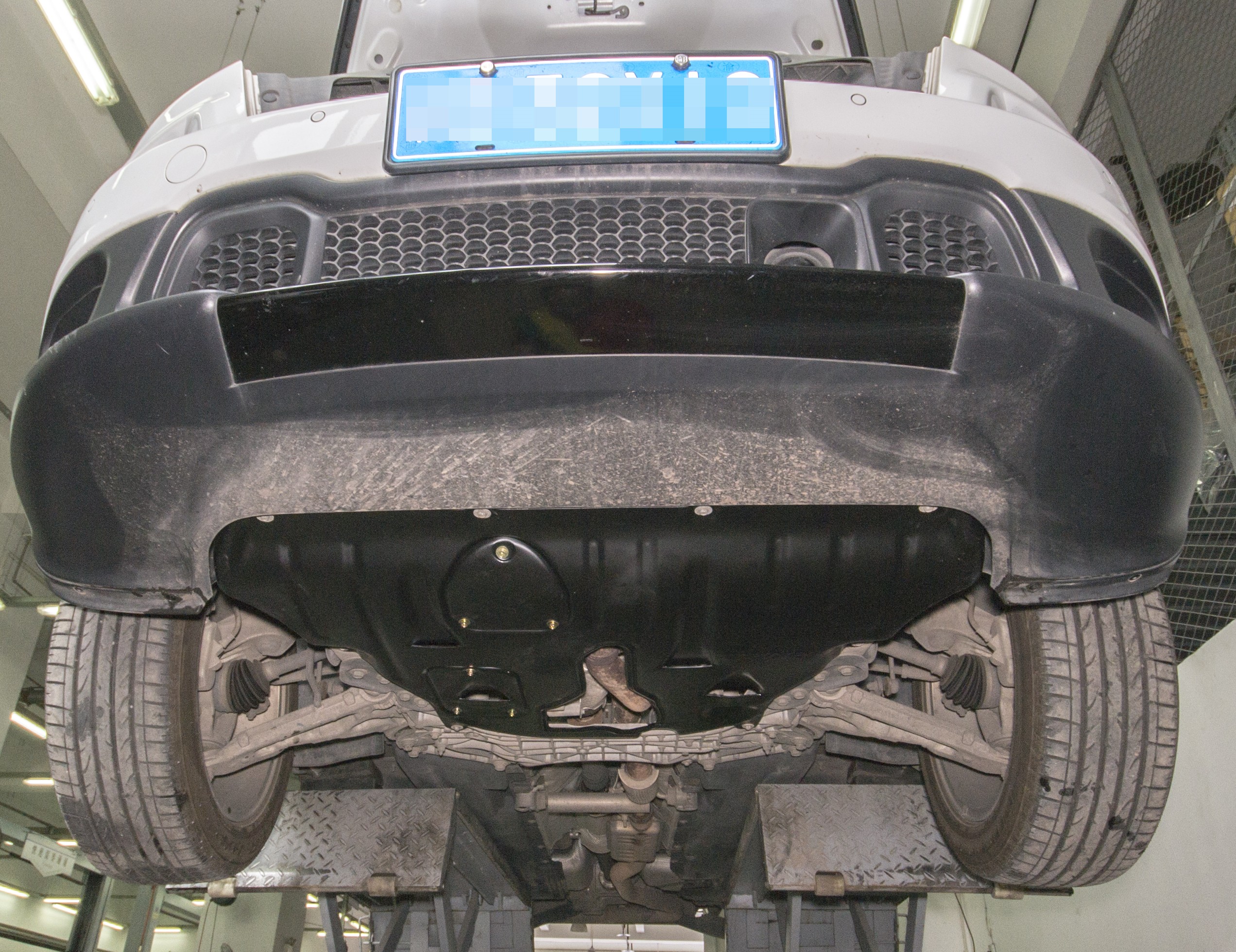 Year 2015-2016 Jeep Cherokee Skid Plate Engine Guard Transmission Protection Armour