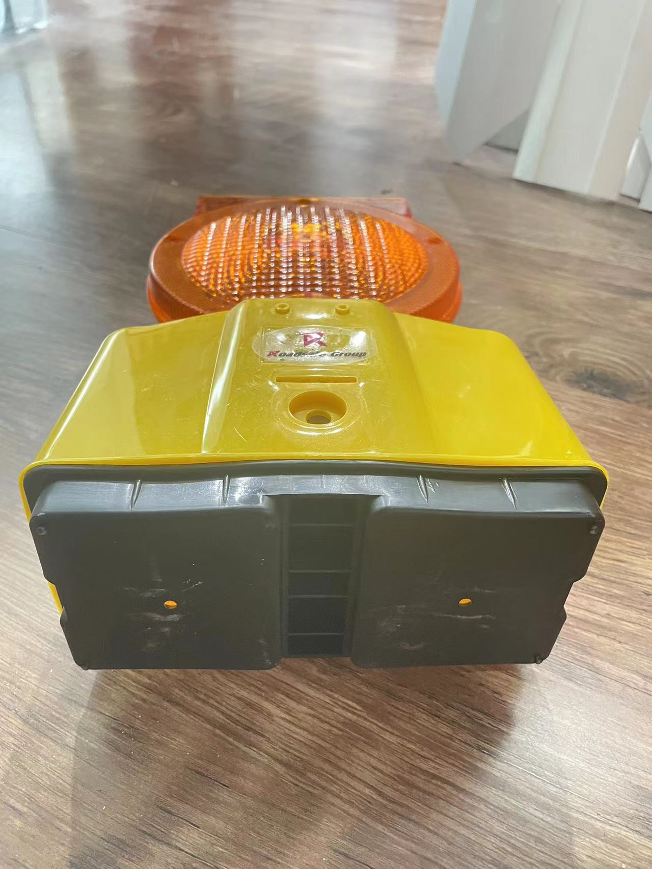 Road Safety Solar Powered Traffic Light 670g Emergency Vehicle Warning Lights