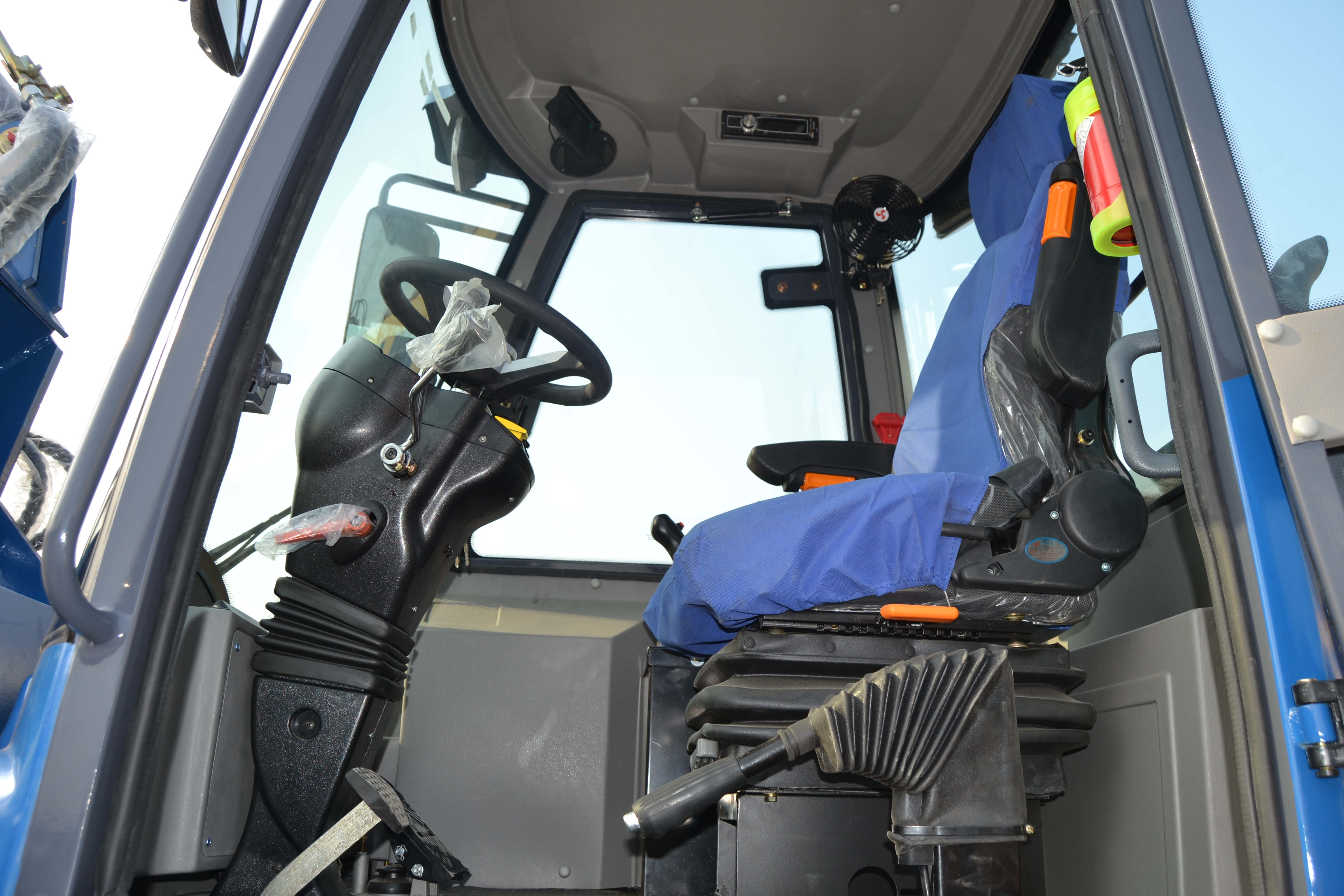 0.65m3 YN25GB Engine 4 Ton Mini Front Wheel Loader