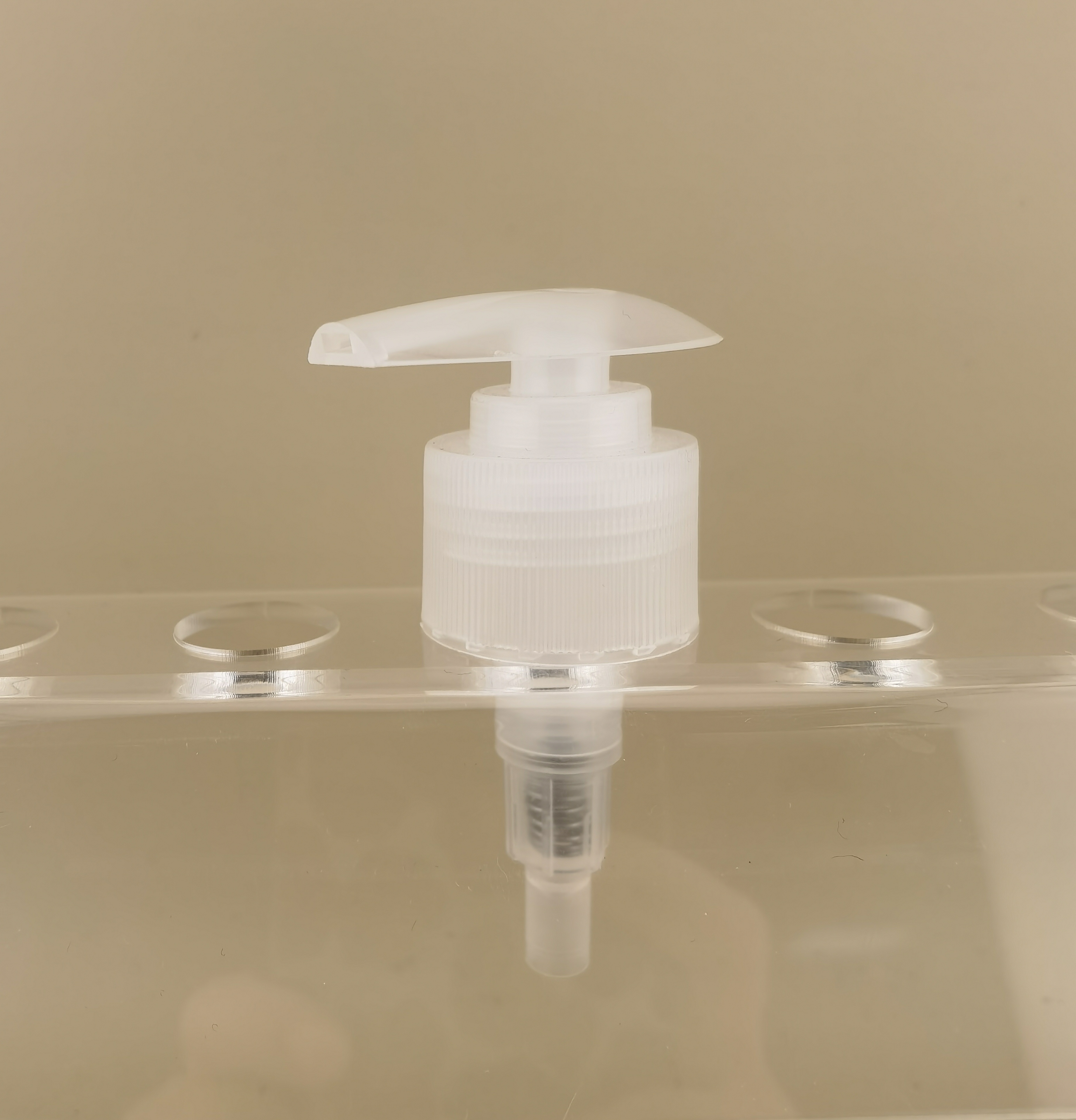 Lotion Dispenser Pump Plastic Emulsion Pump Distributor Liquid Soap Sprayer