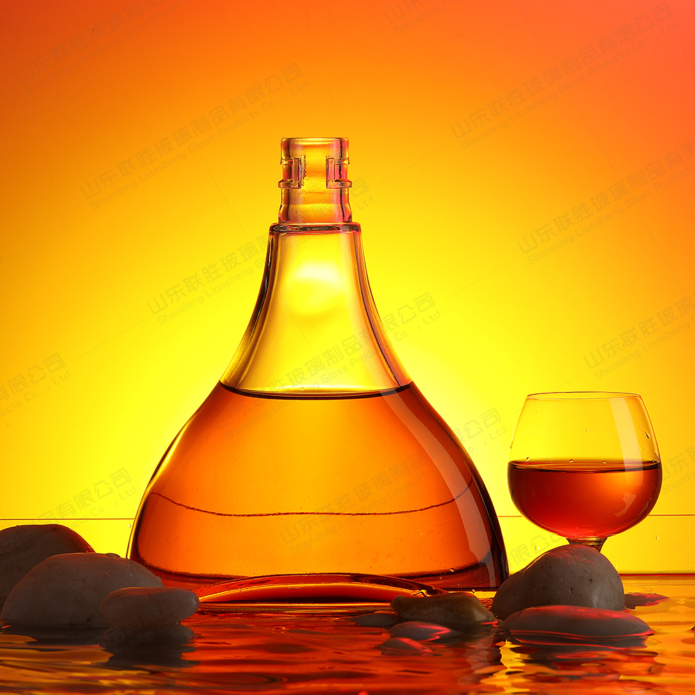 Clear Glass Liquor Bottle With Corking OEM/ODM Acceptable 375ml 500ml 750ml Whisky Bottle