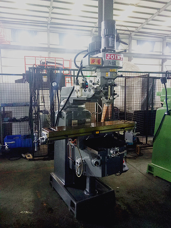 R8 3HP RAM Vertical Turret Milling Machine Metal Milling Boring Machine 4PM