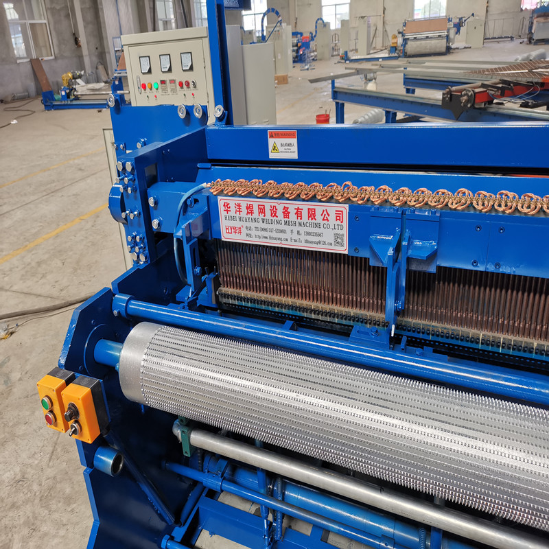 CE Galvanized Diameter 1.4-2.6mm Weld Mesh Making Machine