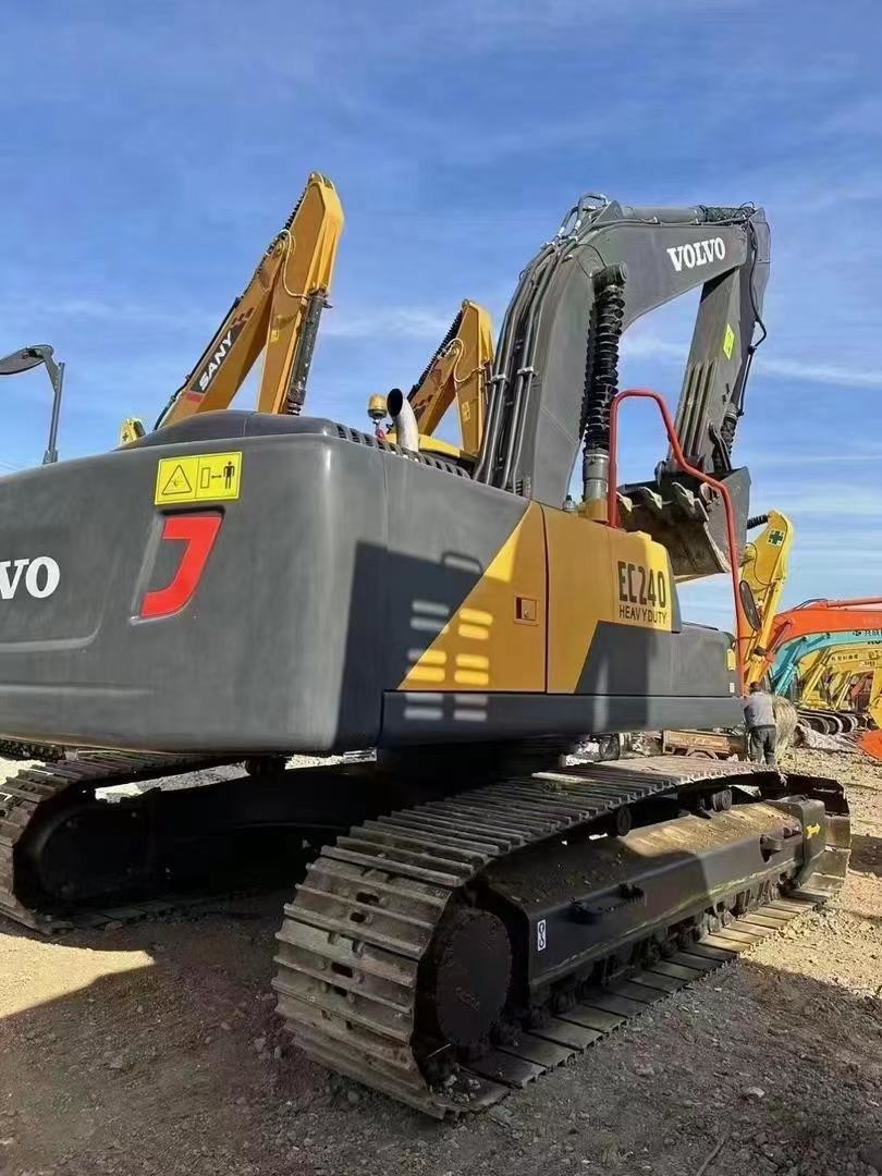 VOLVO 240 Used Crawler Excavator For Construction Mining