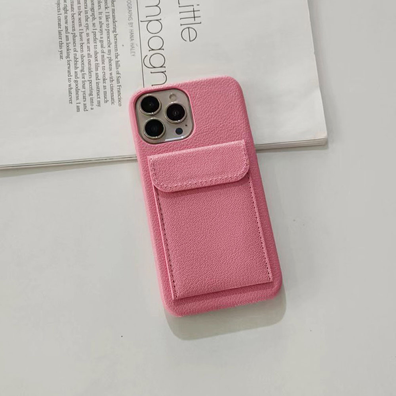 Handcrafted Leather Card Holder Phone Case with Shockproof Feature and Luxury Design