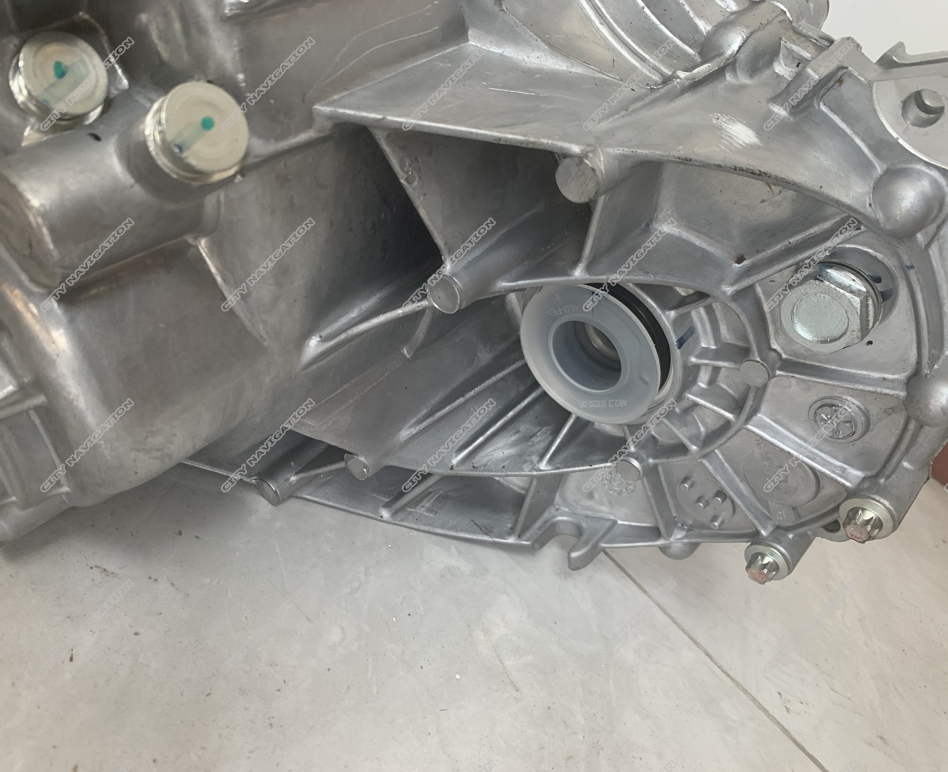 Dongfeng Forthing S500 Original Spare Part Manual Transmission Gearbox OE Standard