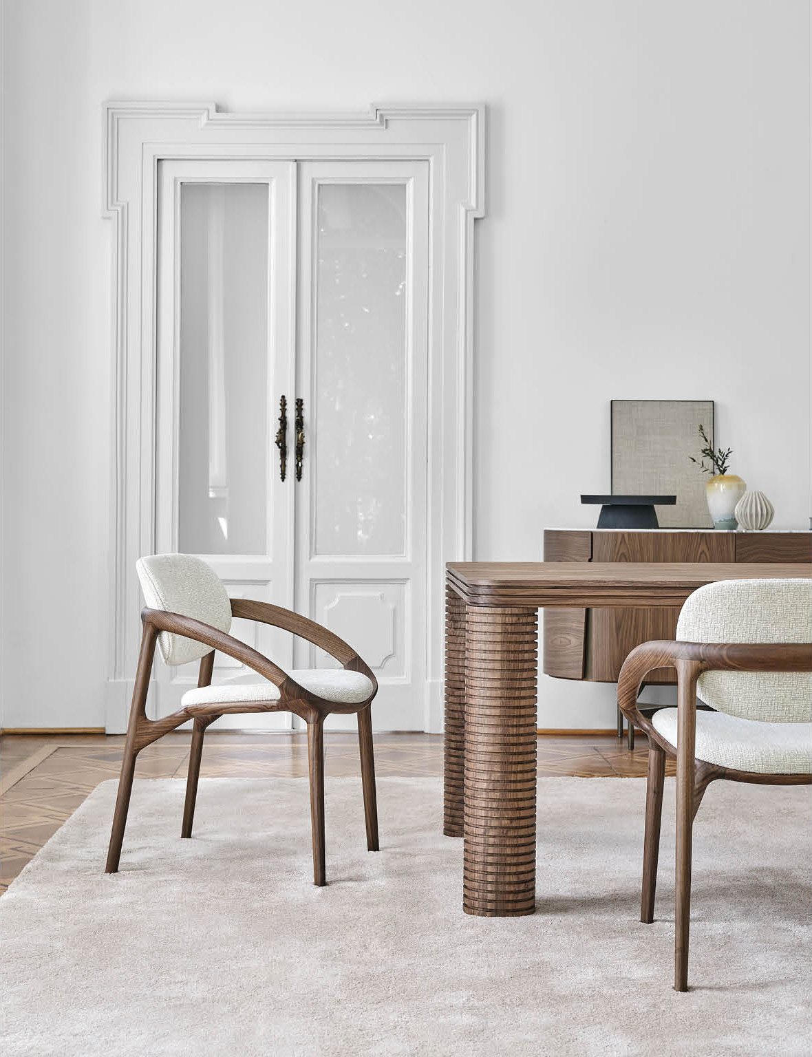 Dining Room Furniture Customize Luxury Modern Solid Wood Dining Chair For Restaurant